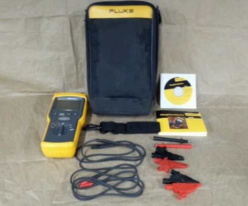 Fluke 1520 MegOhmMeter, Case &amp; Accessories