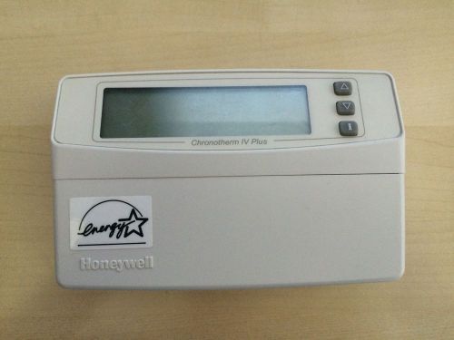 Honeywell CHRONOTHERM IV Plus T8624D2012 Programmable Thermostat