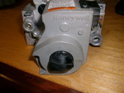 Honeywell LP Gas Valve VR8205M2906