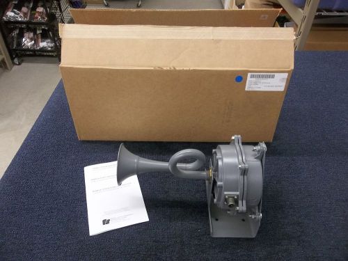 Federal signal electric horn siren resonating military aircraft 28v new for sale