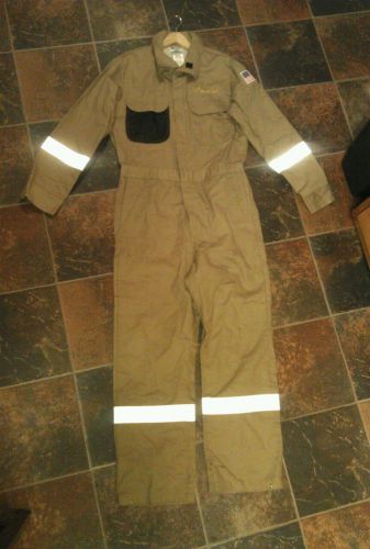 Summit Work Apparel Fire Resistant Coverall Size 44 Reg