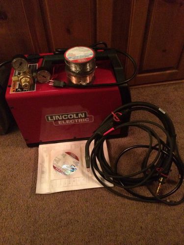 New (no Box ) Lincoln Electric Easy-Mig 140 Weldwr K2597-1