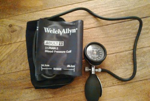 Welch Allyn Sphygmomanometer Adult 11 BP cuff Nurse / Midwife / Student