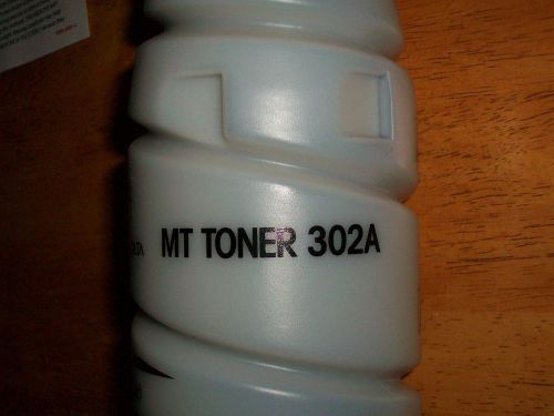 Konica Minolta Toner MT 302A Genuine Bottle New 8936-402 for DI152 181 200, 251]