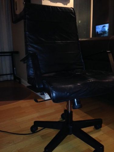 Black Leather Adjustable Desk Chair