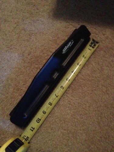 WORK ESSENTIALS BY SWINGLINE ADJUSTABLE 3 HOLE PUNCH #71739 USED