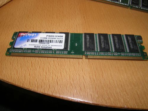512MB Patriot Memory PSD512400 Non-ECC PC3200 400MHz DDR1 Desktop CL 2.5