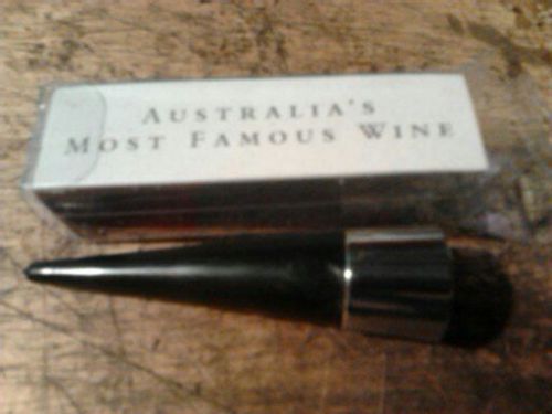 24 Australia Penfolds Wine Bottle Stopper,Collectible,Chrome/Black,classy