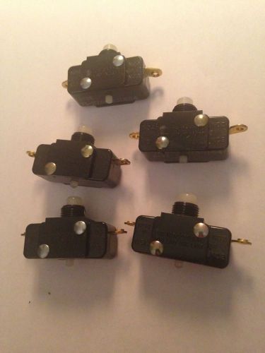 5 Licon ITW Switches , # 71-2780/130154