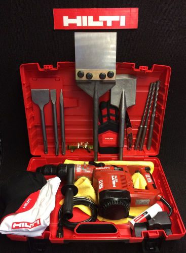 Hilti te-74 preowned, original, mint condition, strong, w/ extras, fast shipping for sale