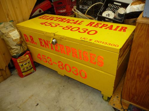 Knaack large yellow job construction box 60&#034; wide x 24&#034; deep x 31&#034; total height for sale