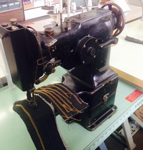 USED Singer E-Stich Sewing Machine