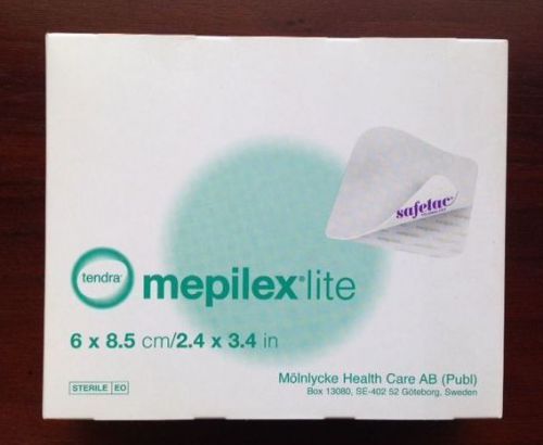MOLNLYCKE Mepilex LITE 2.4&#034;x3.4&#034; 5/bx #284090 Soft Silicone Wound Dressing