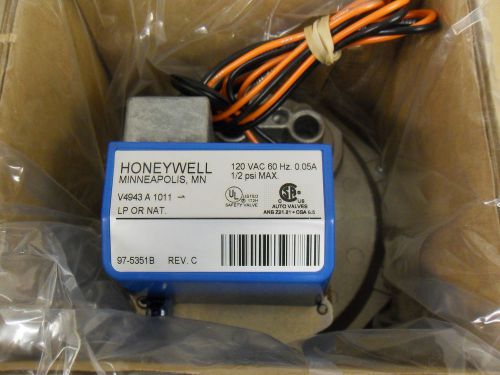 NEW Honeywell V4943A1011 - 120V 1&#034; AUTOMATIC DIAPHRAGM NATURAL &amp; LP GAS VALVE