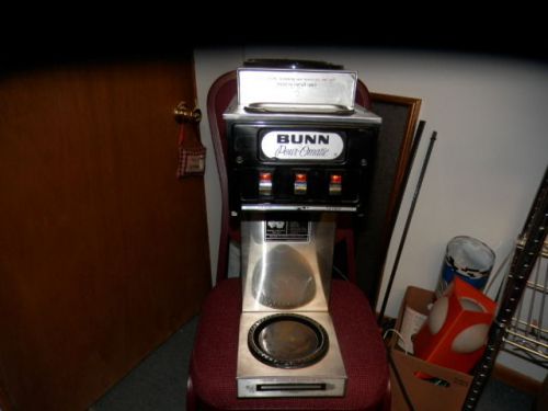 BUNN POUR -OMATIC COMMERCIAL COFFEE MAKER !! 3 WARMERS!! WORKING CONDITION