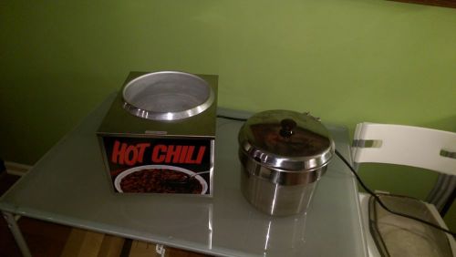 HOT Chili Warmer Pot Server Products Mod.# LFS-11 Quarts Lighted Great Cond.
