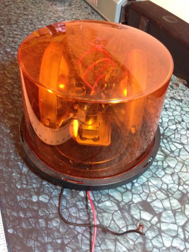 9&#034; amber 2 bulb rotating light 12v 6&#034; tall napa 7-72 tested vintage for sale