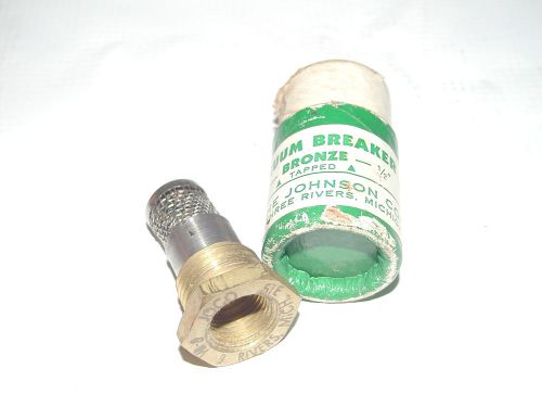 The johnson corp vb8 51e brass vacuum breaker 1/2&#034; ***nib*** for sale