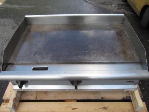 Apw wyott ggt-36h champion 36&#034; thermostatic propane gas griddle countertop for sale