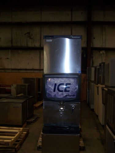 ice machine with dispensor and stand c 322