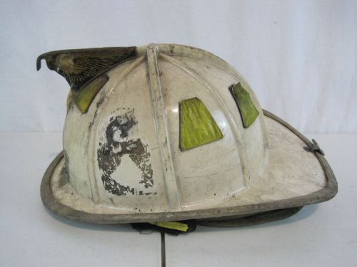Cairns Firefighter White Helmet Turnout Bunker Gear Model 1010 Eagle Top (H0202
