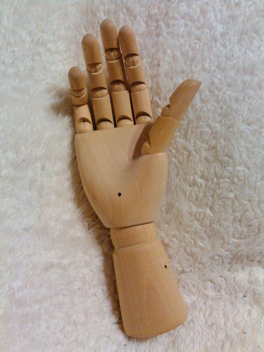 PREVIOUSLY OWNED WOODEN CHILD RIGHT HAND 9&#034;  ARTIST MODEL - DISPLAY PROP