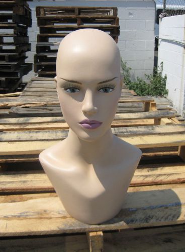 (USED) FLESHTONE MANNEQUIN HEAD DISPLAY WITH BUST AND FAKE EYELASHES b