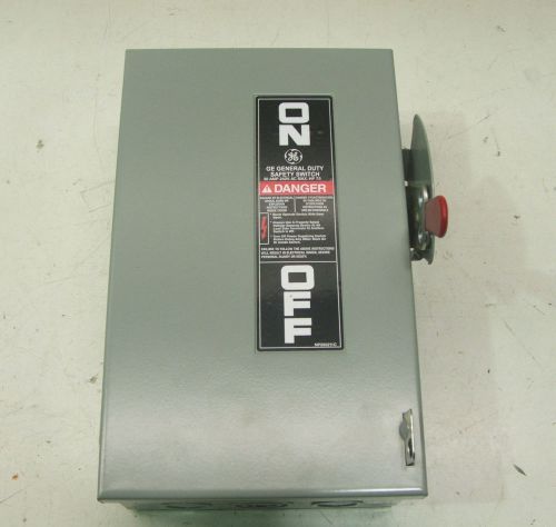 GE SAFETY SWITCH 30A 240V AC MAX HP 7.5 NP266211C