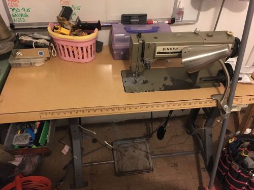 industrial singer single stich bactrack with table
