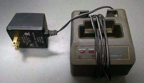 Motorola Minitor II 2 Fire EMS Police Pager Base Desk Battery Charger VHF UHF