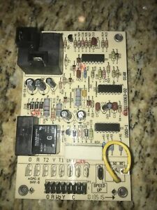 Carrier Defrost Control Board CES0110063-02 1050-1 1050-83-6A