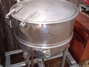 Groen 30 Gal. (approx) Kettle , RR-K-195G , FT-30-SP , (Y1)