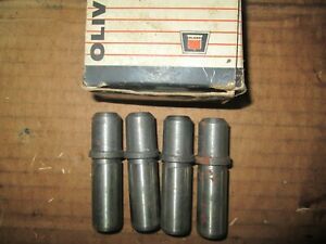 Oliver tractor 60 BRAND NEW (4) intake valves guide NOS