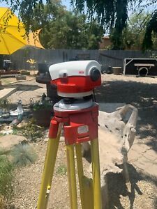 LEICA NA728 Automatic Optical Level 28x Magnification in Case