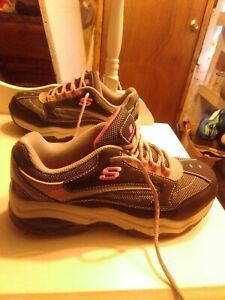 Women&#039;s Skechers Memory Foam Steel Toe Shoes US Size 6.5 Multicolor