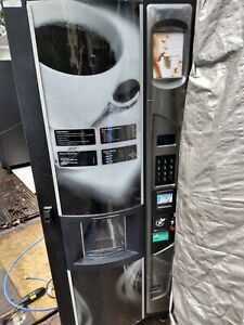 Hot beverage merchandiser Model 3205 coffee vending machine dispenser MA