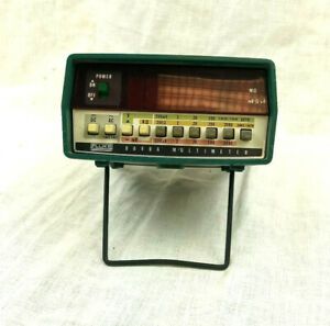 Fluke Benchtop Digital Multimeter Model 8040A FOR PARTS NOT WORKING