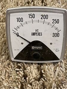 Crompton 016-020 AC Amperes Panel Meter 0-300 Amps 3.5&#034; x 3.5&#034;