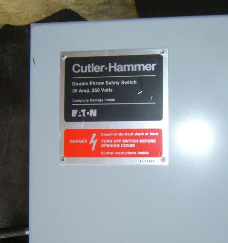 CUTLER HAMMER DOUBLE THROW  SAFETY  SWITCH CAT# DT321FGK 30A 250V 3P