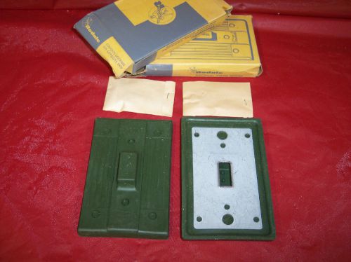 2 RODALE #107 NEOPRENE WEATHERPROOF SWITCH PLATES, GREEN, FITS TOUCH SWITCHES