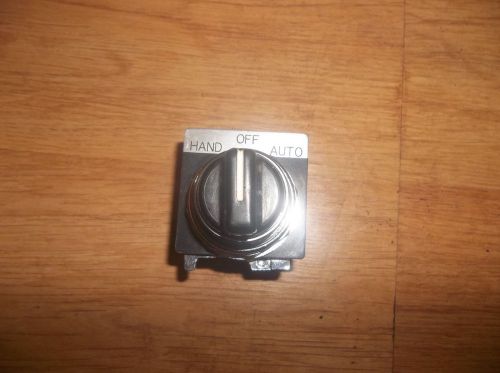 CUTLER HAMMER 10250T 3 POSITION SELECTOR SWITCH 060999