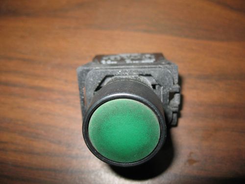 Allen Bradley Green Momentary Push Button with 800E-3X10 Normally Open Contact