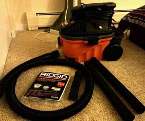Ridgid wet dry vac portable wd4070 with 2 dust bags