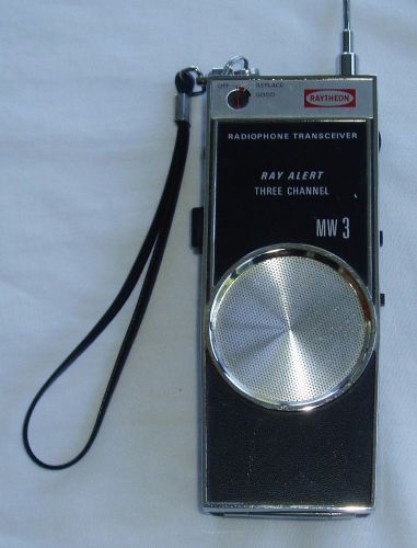 Vintage Raytheon Radiophone Transceiver Ray Alert 3 Channel MW3 36&#034; Antennae