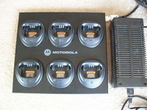 Motorola 6-Unit Rapid Gang Charger Base Model WPLN4171AR w/Power Supply