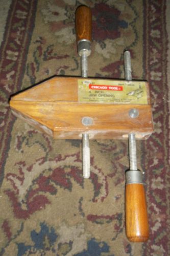 CHICAGO TOOL 4&#034; JAW OPENING WOODEN CLAMP