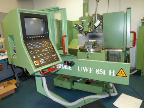 Hermle cnc universal mill model uwf 851 for sale