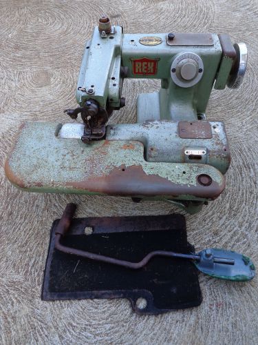 Vintage Lieberman Rex Blindstitch Sewing machine Model 618-2 Cast Iron