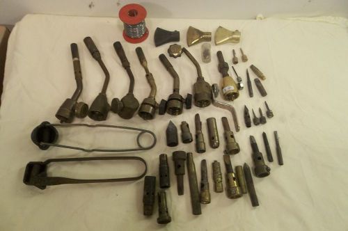 LARGE ASSORTMENT OF BOTTLE TORCH TIPS SPREADERS STRYKERS W/STORAGE CASE VINTAGE