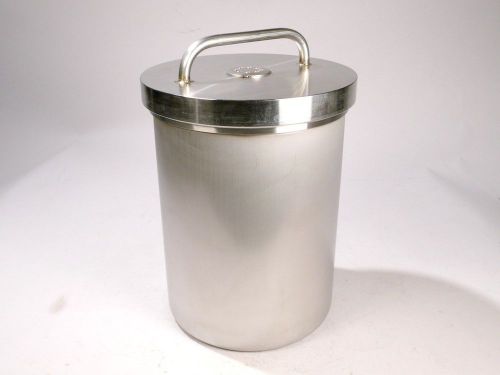 Canister with Screw-On Lid, 5 quart, stainless steel, HEPA Filter
